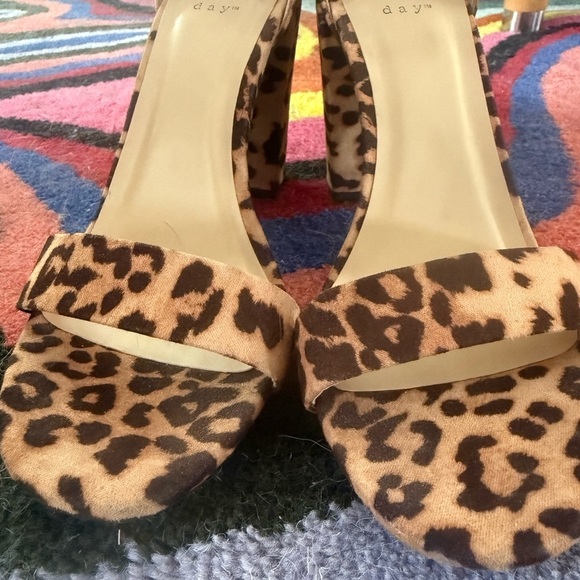 A New Day Strappy Leopard Print Block Heels - Picture 4 of 9